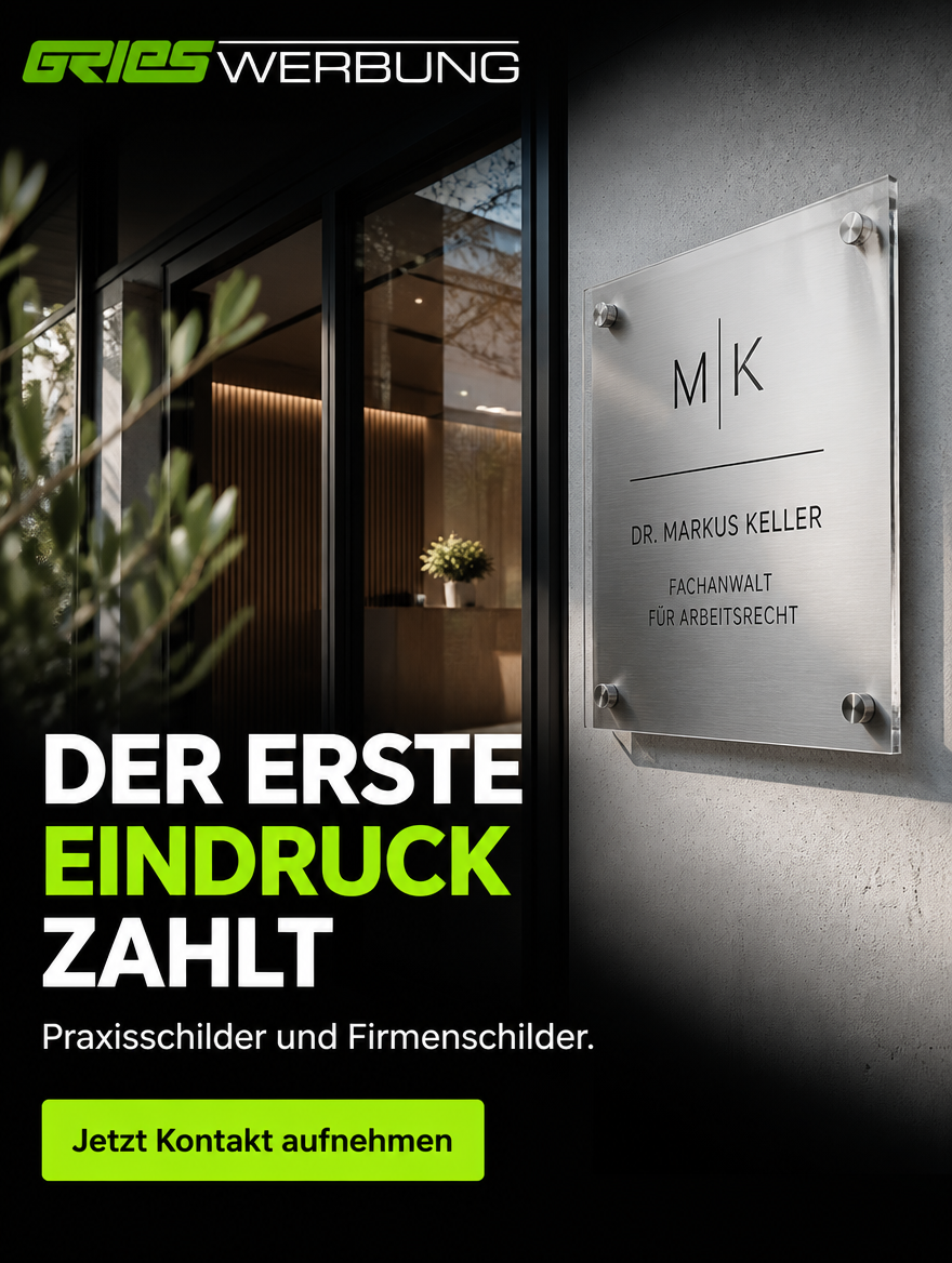 Social-Media-Creative für Praxis- und Firmenschilder mit Edelstahl-Schild an einer Hauswand