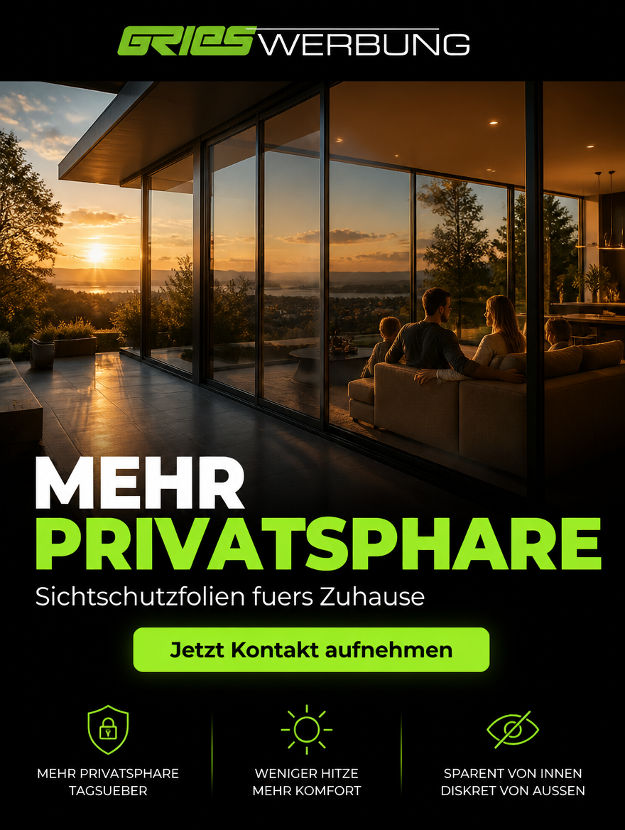 Social-Media-Creative für Sichtschutzfolien an einem modernen Wohnhaus mit großer Glasfront